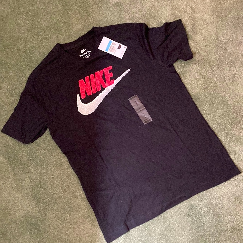 The Nike Tee - Black - Medium - New - never worn - “Just Do It”…